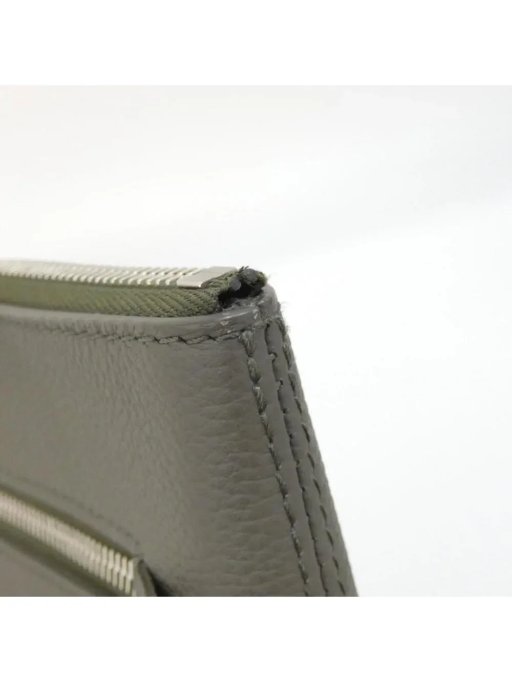 Louis Vuitton LV Aerogram Takeoff Pouch